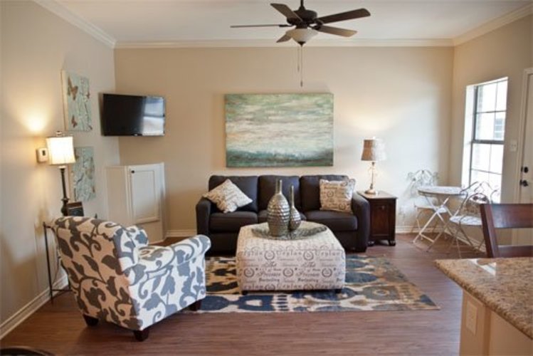 The Oaks Independent Apartments Texarkana, TX