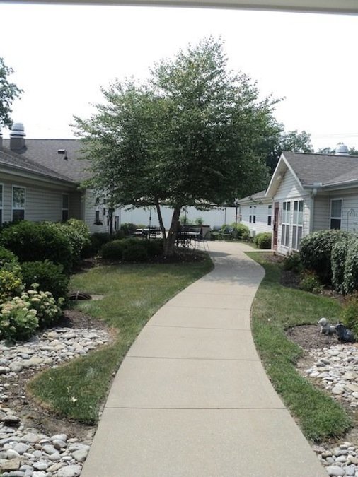 1019 Belle’s Place of Kenwood