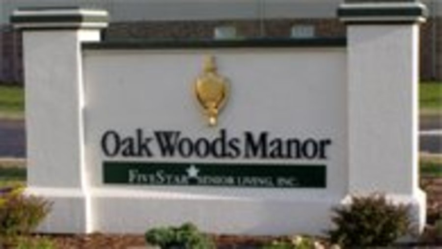 Oak Woods Manor