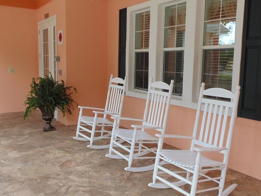 Hampton Manor 24th Road