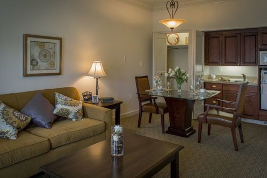 Grand Oaks Assisted Living