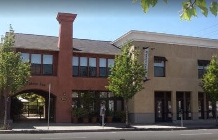 Elders Inn