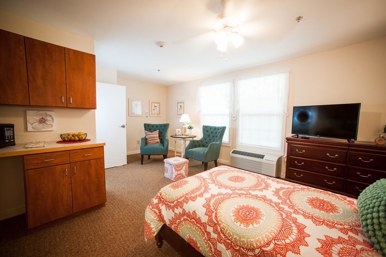 Commonwealth Senior Living at Churchland House Portsmouth, VA