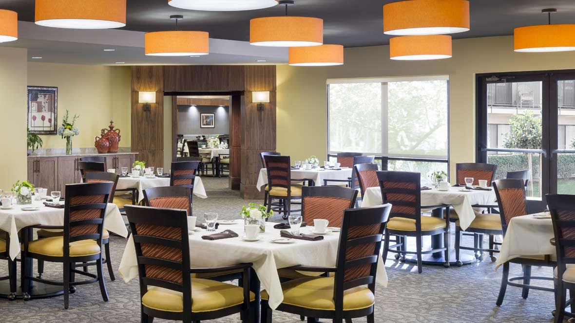 Atria El Camino Gardens