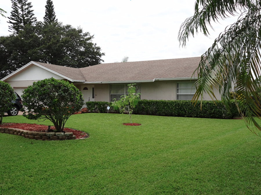 1AAA Assisted Living at Wellington