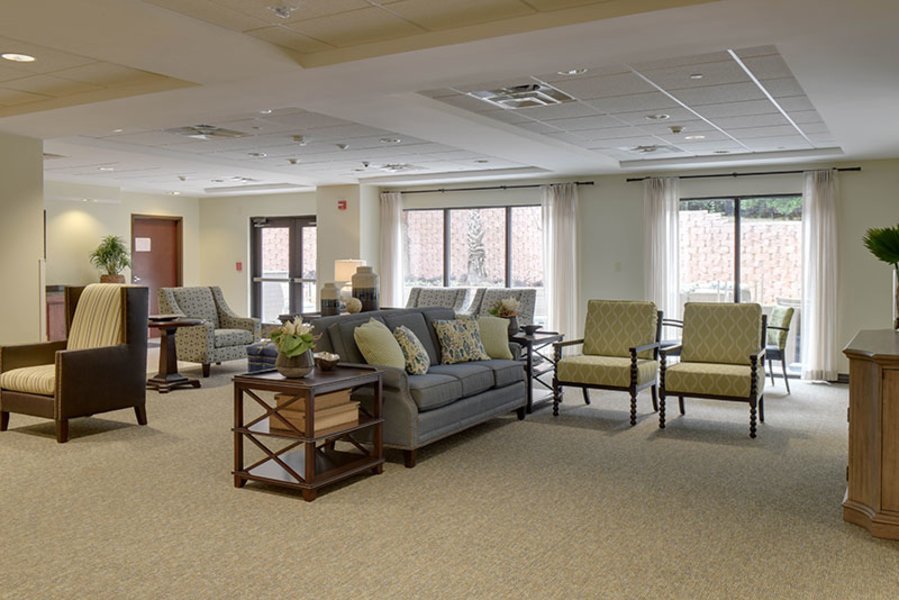 Tapestry Senior Living Lakeshore