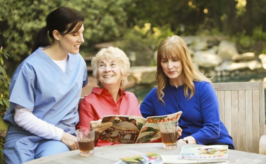 Home Care Assistance - Corona Del Mar, CA