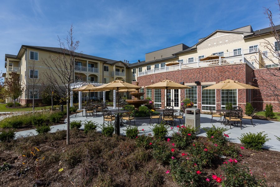 Green Oaks Senior Living