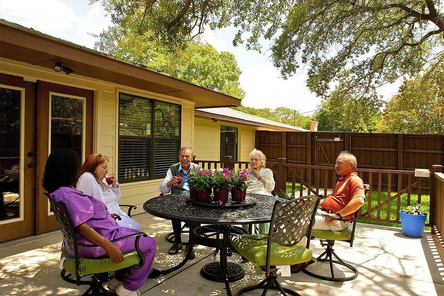 Avalon Memory Care - Royal Circle Dallas