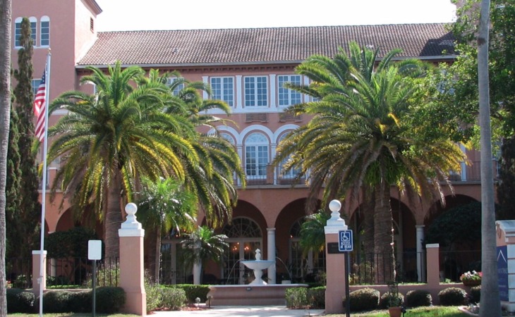 Venice Center for Independent & Assisted Living