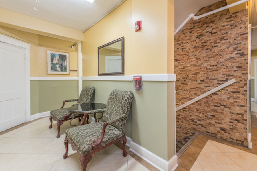 Colonial Assisted Living at West Palm Beach