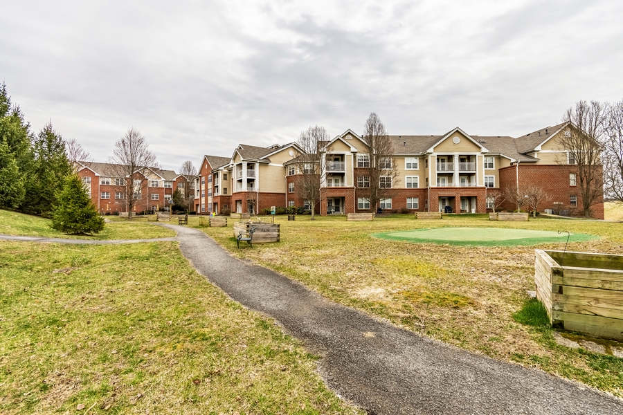 Elison Independent & Assisted Living of Maplewood