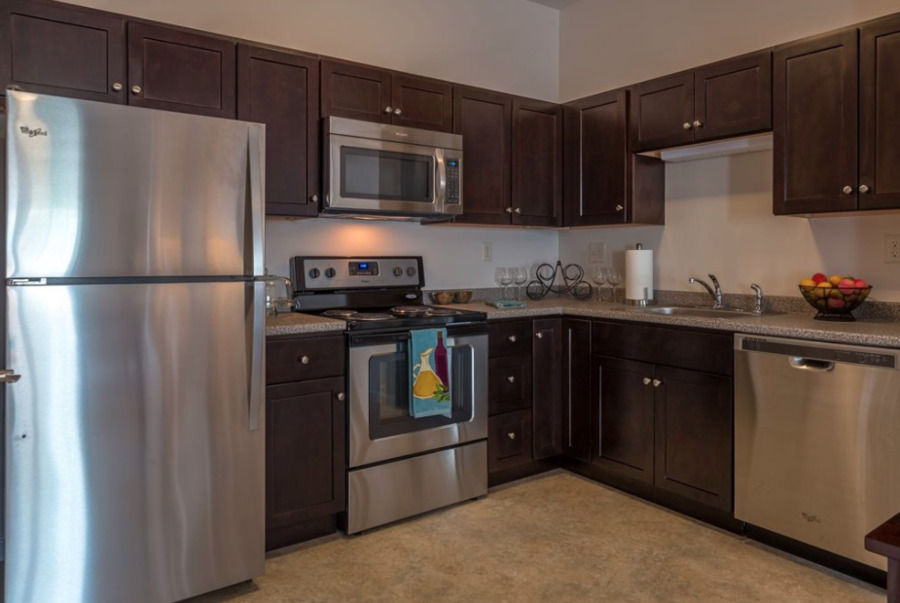 Stonebrook Village at Windsor Locks