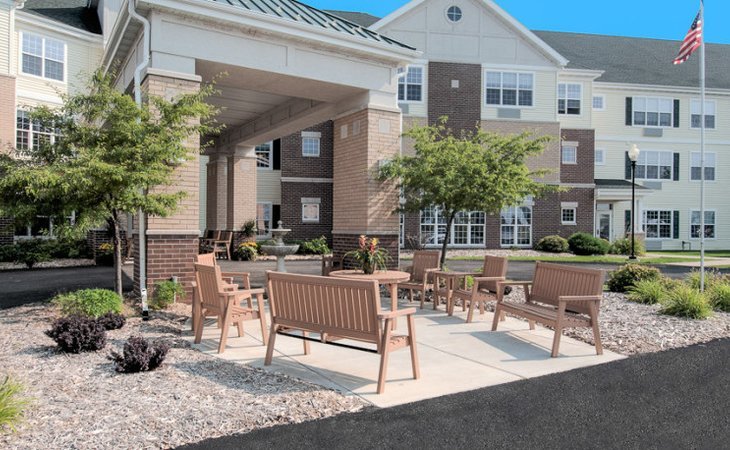 Villa At Bella Vista Is An Assisted Living Community Located In Mesa Az This Is A Medium Sized Bella Vista Senior Living Senior Living Communities