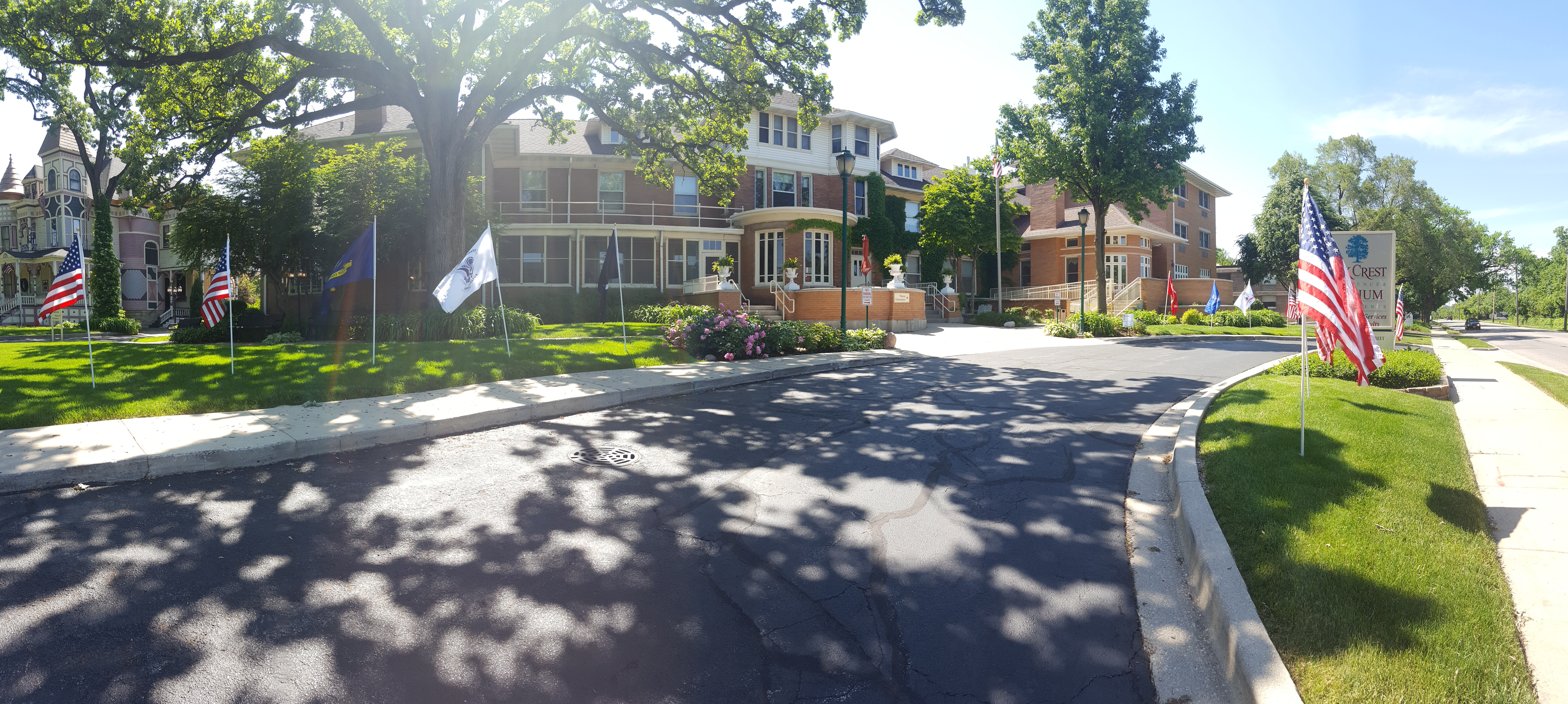 THE ATRIUM AT OAK CREST RESIDENCE