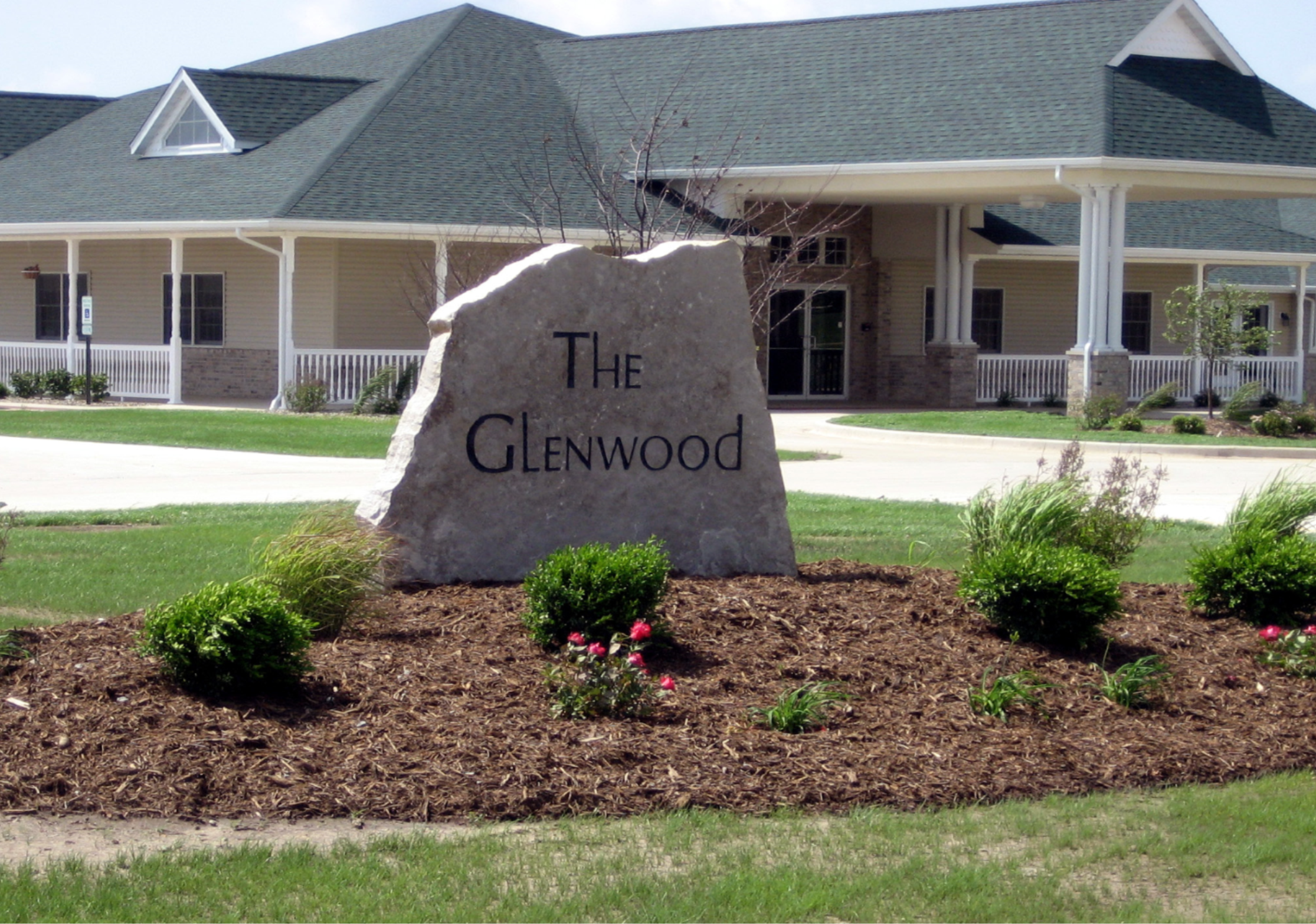 The Glenwood Assisted Living of Effingham image