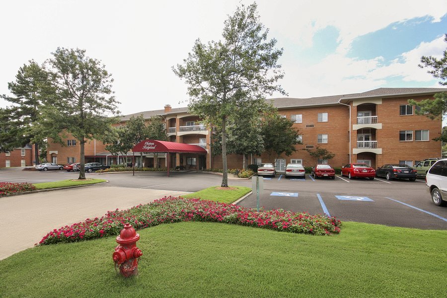 Chateau Ridgeland Sky Active Living