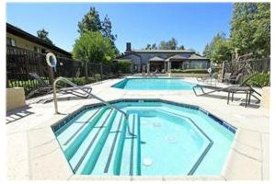 Heritage Park Alta Loma 55+ Adult