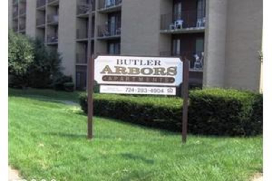 Butler Arbors