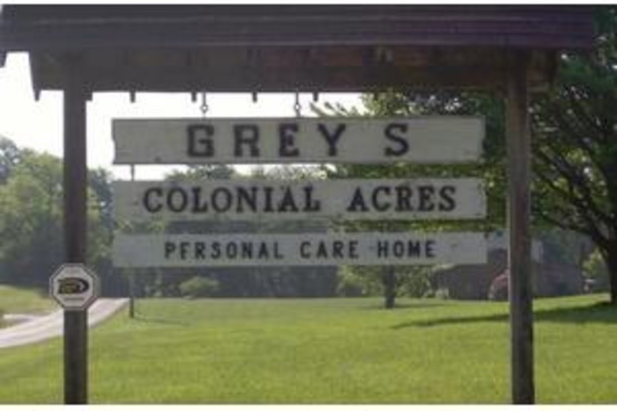 Grey's Colonial Acres Home