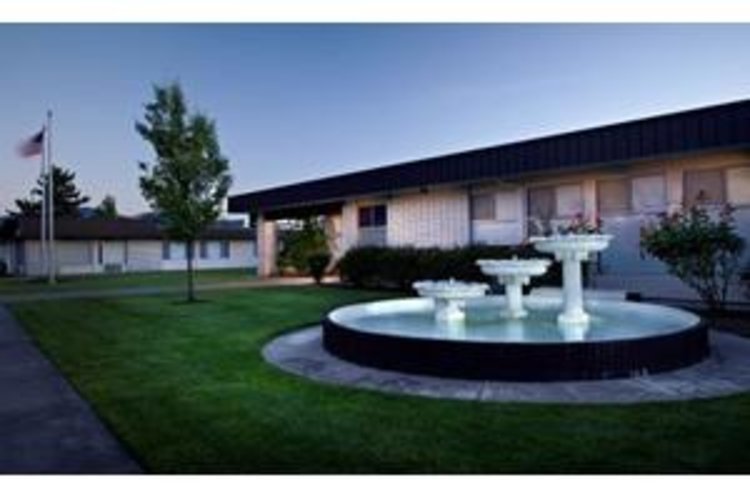 Avamere at Medford Three Fountains Medford, OR