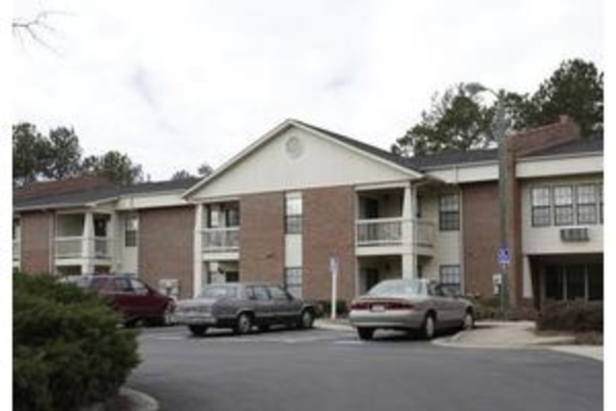 Laurelwood Apartments