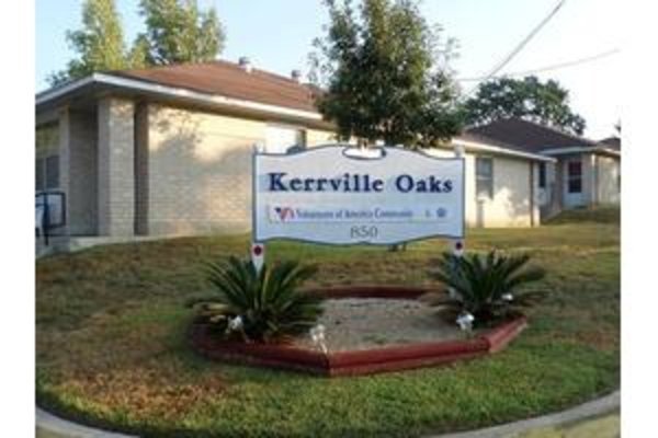 Kerrville Oaks Apartments