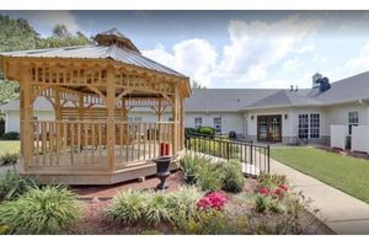 The Summit Senior Living Community Lawrenceburg, TN