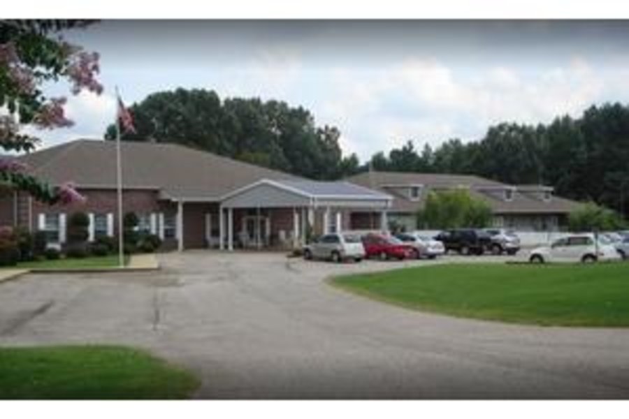 Lakeside Senior Living Community