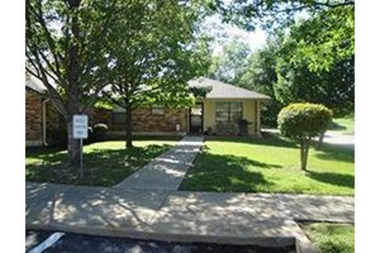 Pecan Place Apartments Bonham, TX