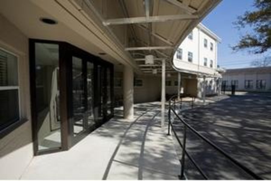 Baptist Oaks Apartments