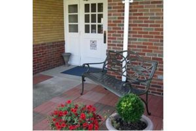 Colonial House – Parkersburg, WV – SeniorHousingNet.com
