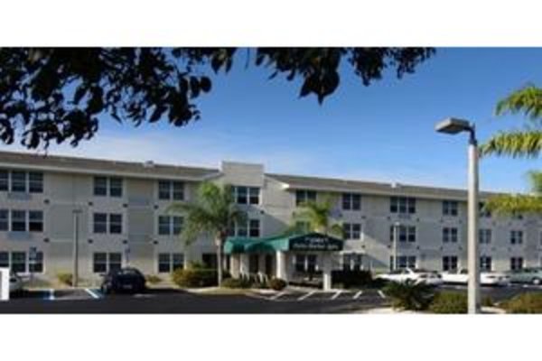 Palm Harbor Apartments