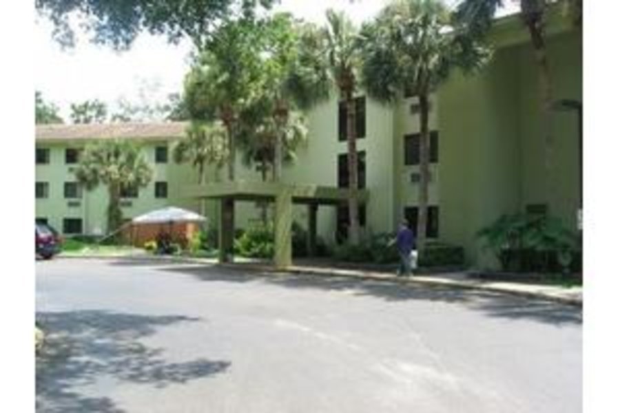 Pine Grove Apartments