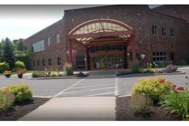 Manor At Seneca Hill Oswego, NY