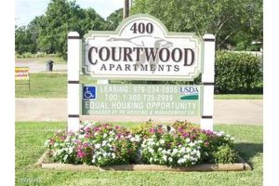 Courtwood Apartments