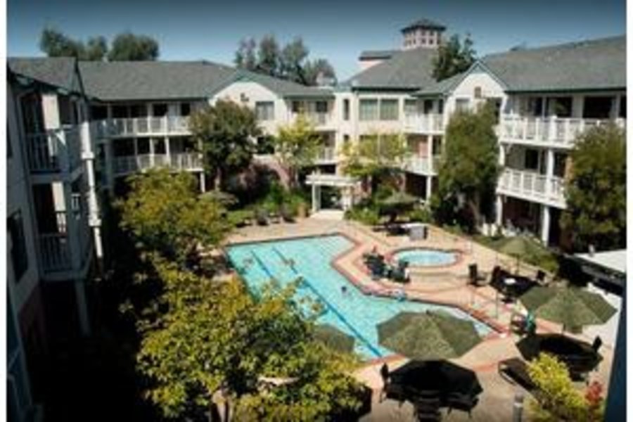 Baywood Court Retirement Community