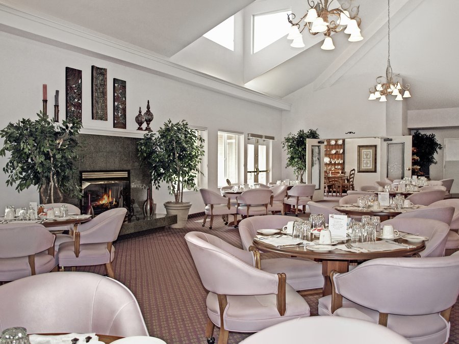 Deepwood Estates by Barclay House