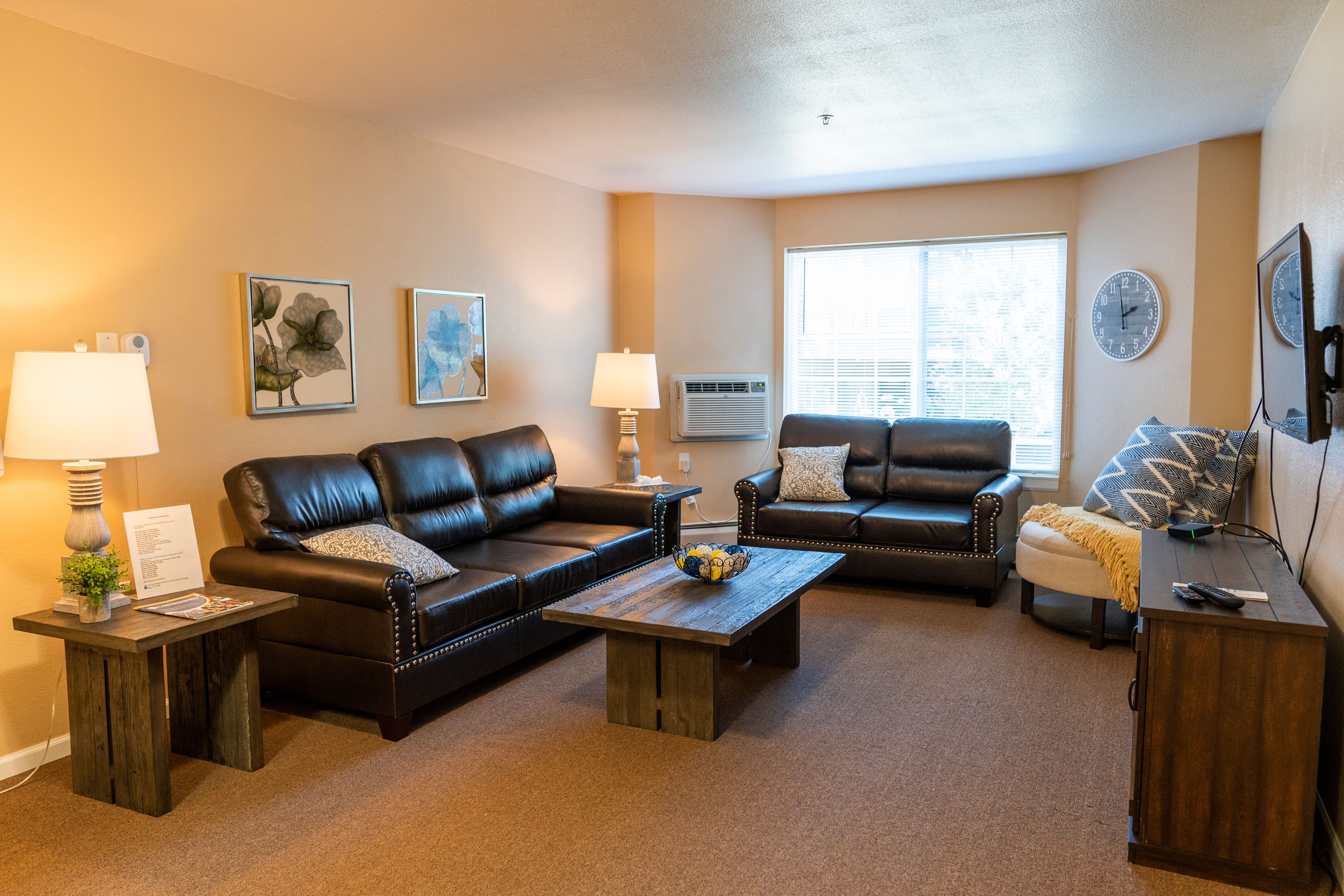 Rose Arbor & Wildflower Lodge