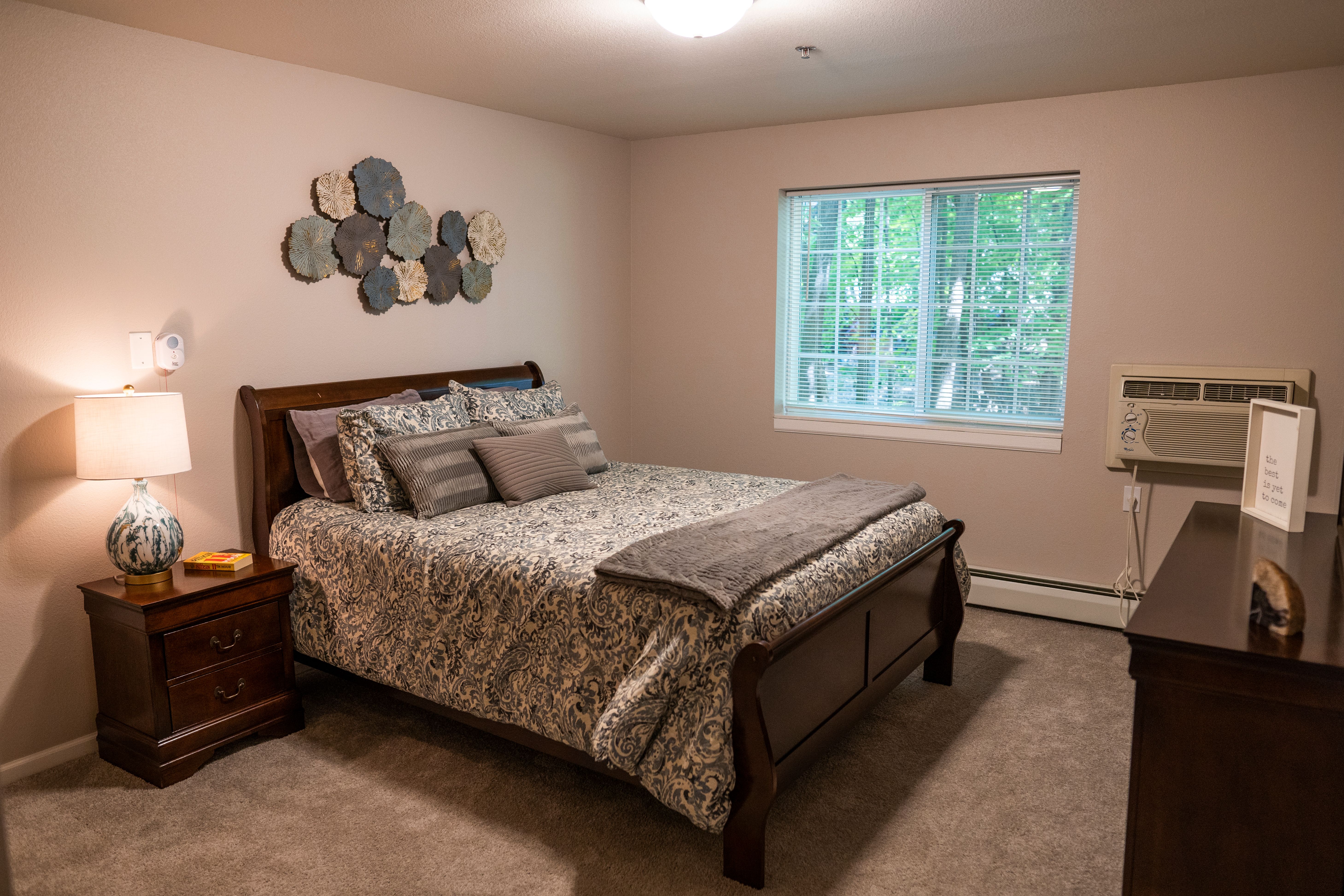 Rose Arbor & Wildflower Lodge