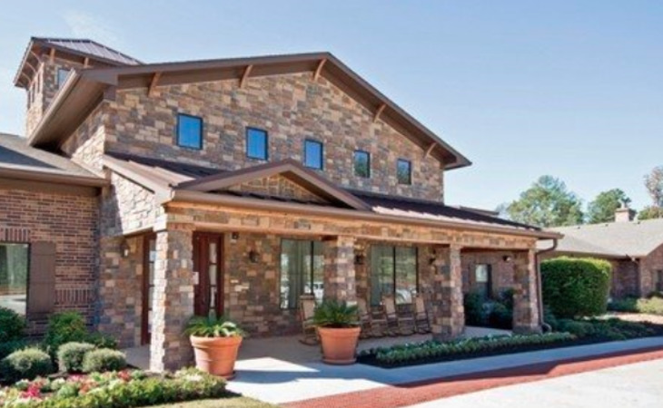 Heritage Oaks Assisted Living & Memory Care