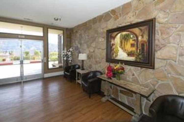 Cloverdale Healthcare Center Cloverdale, CA