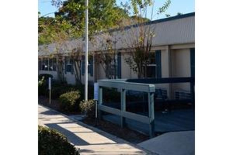 Bedrock Rehabilitation and Nursing Center at Islan