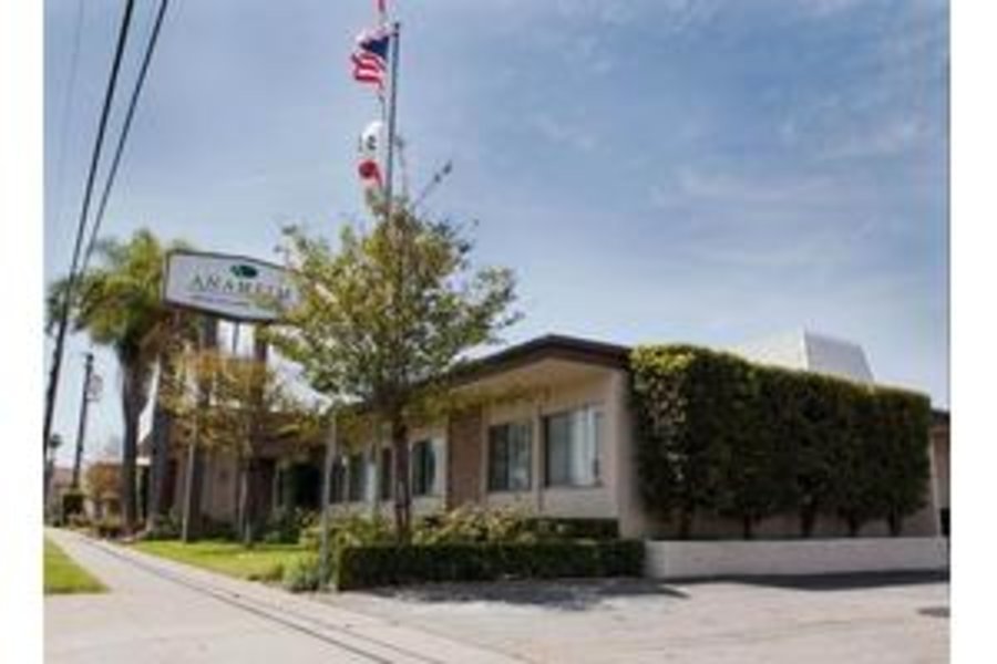 Anaheim Healthcare Center