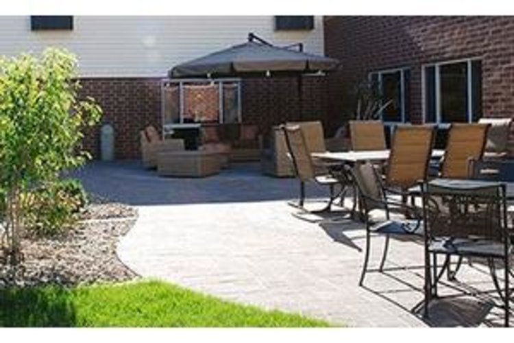 Senior Suites of Urbandale Urbandale, IA