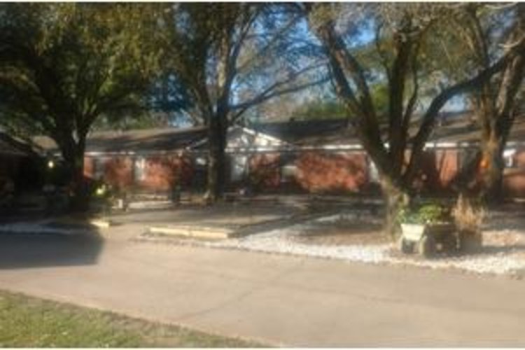 lawrence street nursing home tomball tx