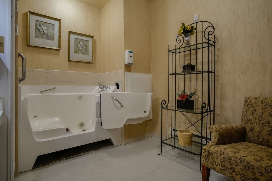 Oliver Woods Assisted Living & Memory Care