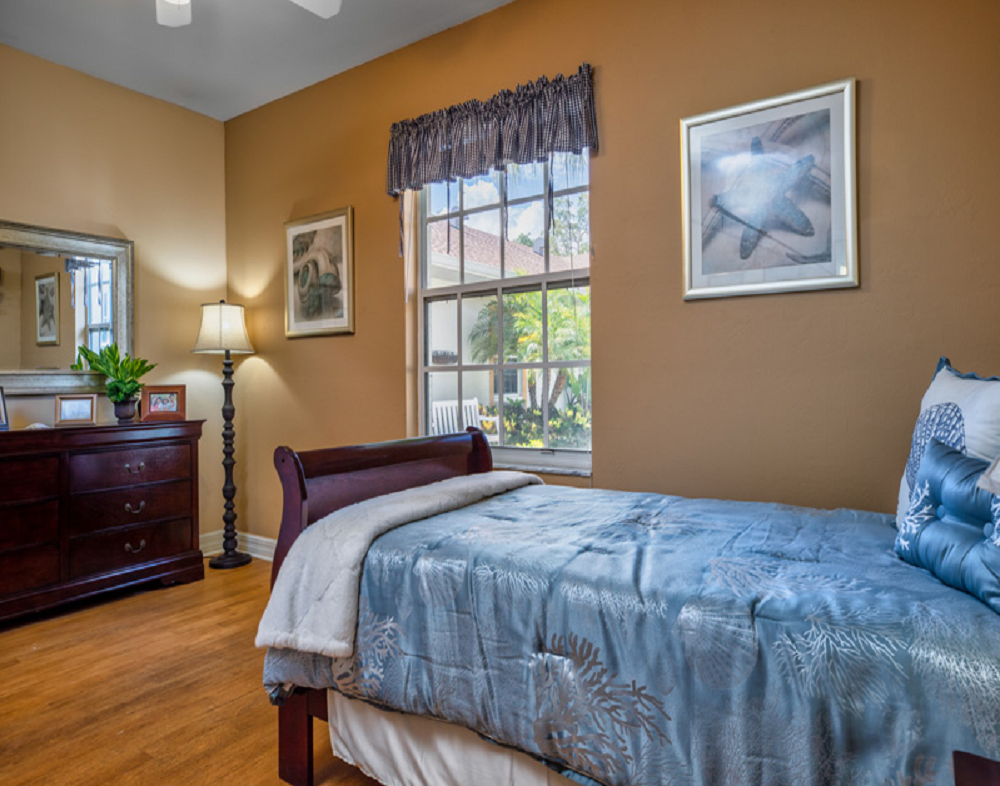 Naples Green Village