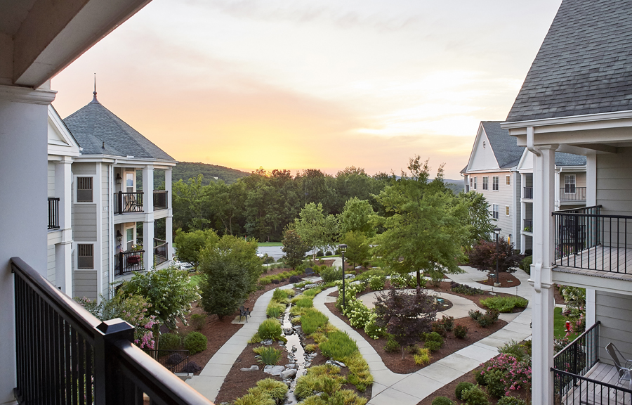 Whitesburg Gardens Huntsville Alabama: Discover Tranquil Living