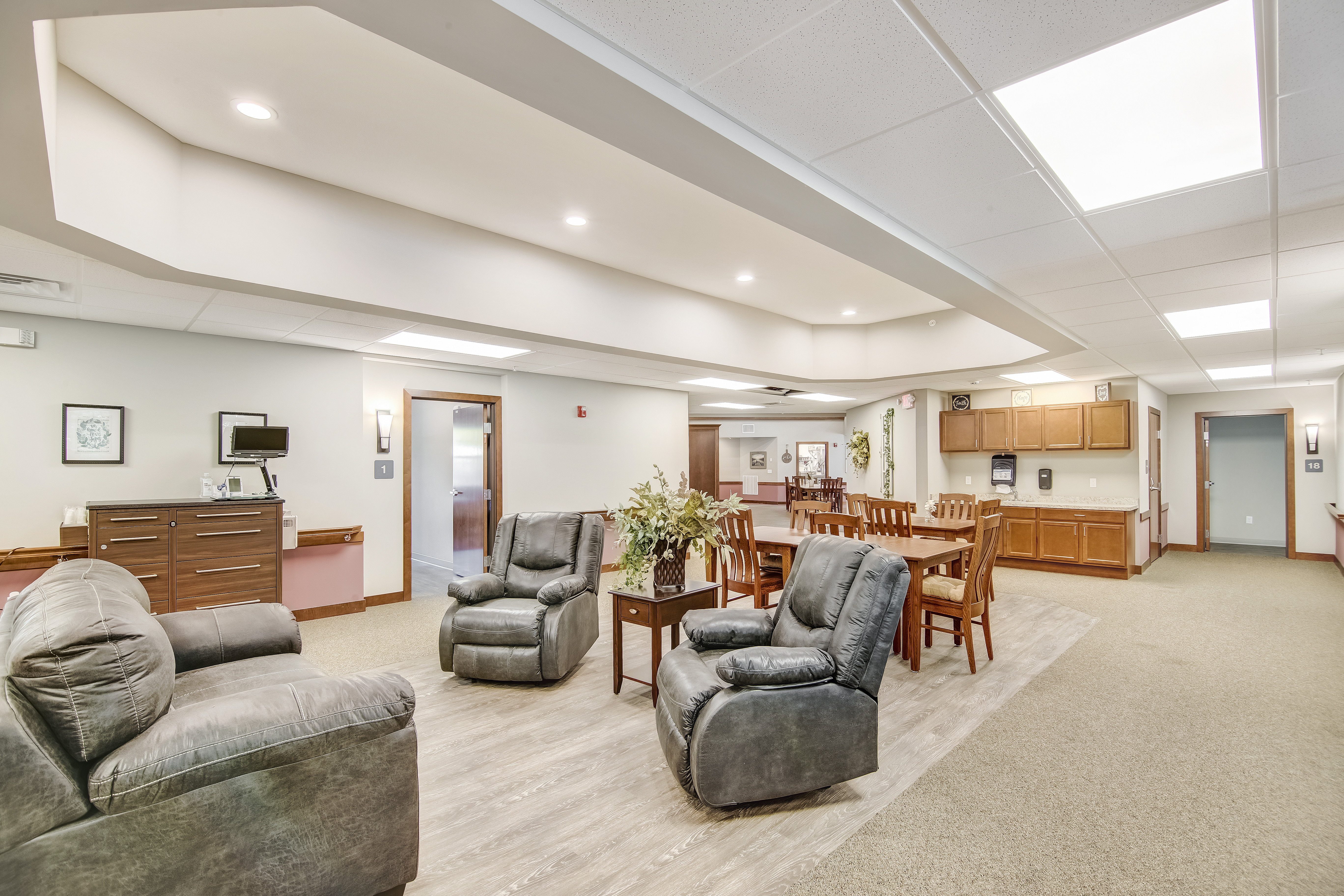 Suite Living of Inver Grove Heights image